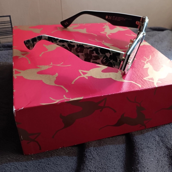 RETROSUPERFUTURE A BATHING APE CAMO UNISEX SUNGLASSES - Picture 3 of 16